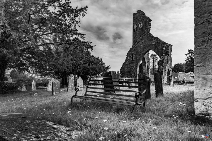 Graveyard seat