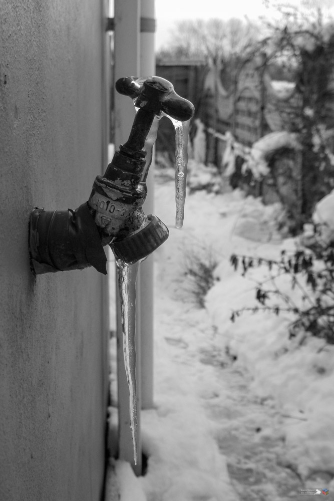 Tapped icicles